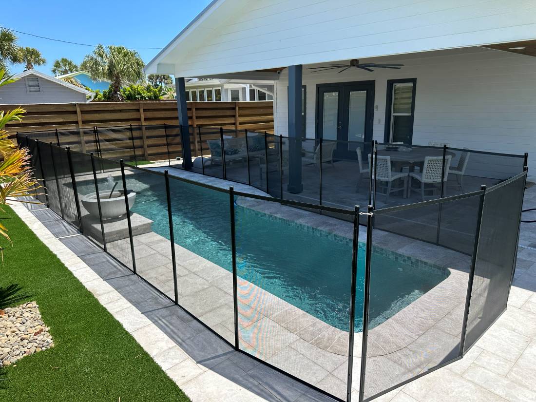 Swimming Pools Need Safety Fence Swimming Pools Need Safety Fence